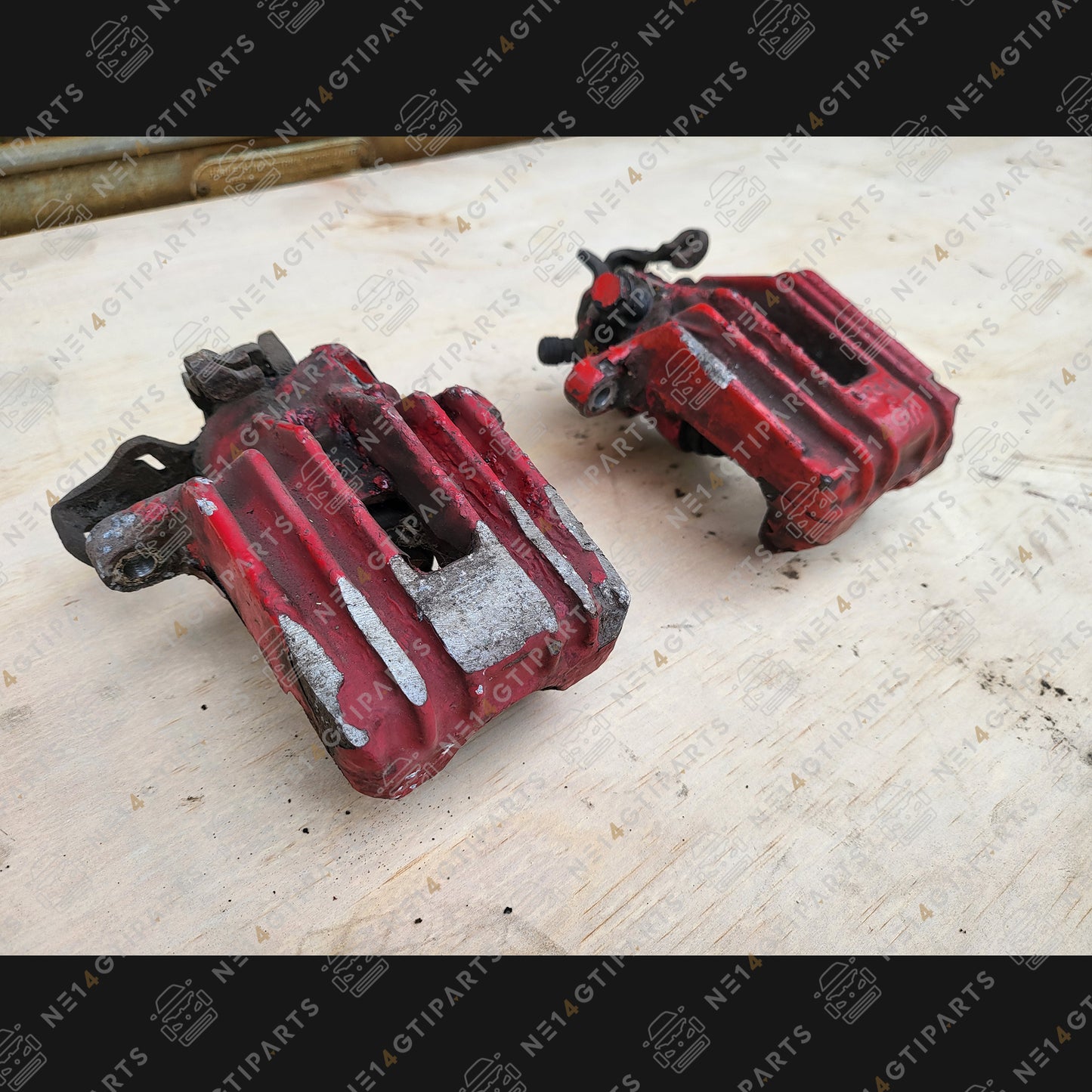 Rear Brake Calipers (Pair)