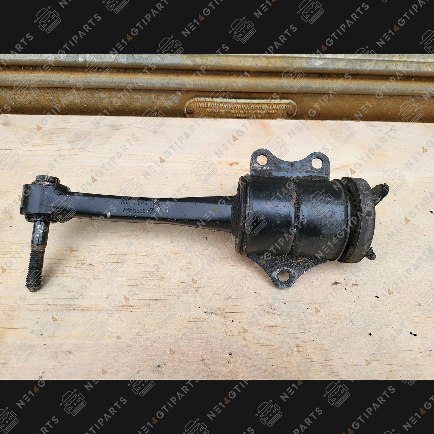 Dog bone Gearbox Mount