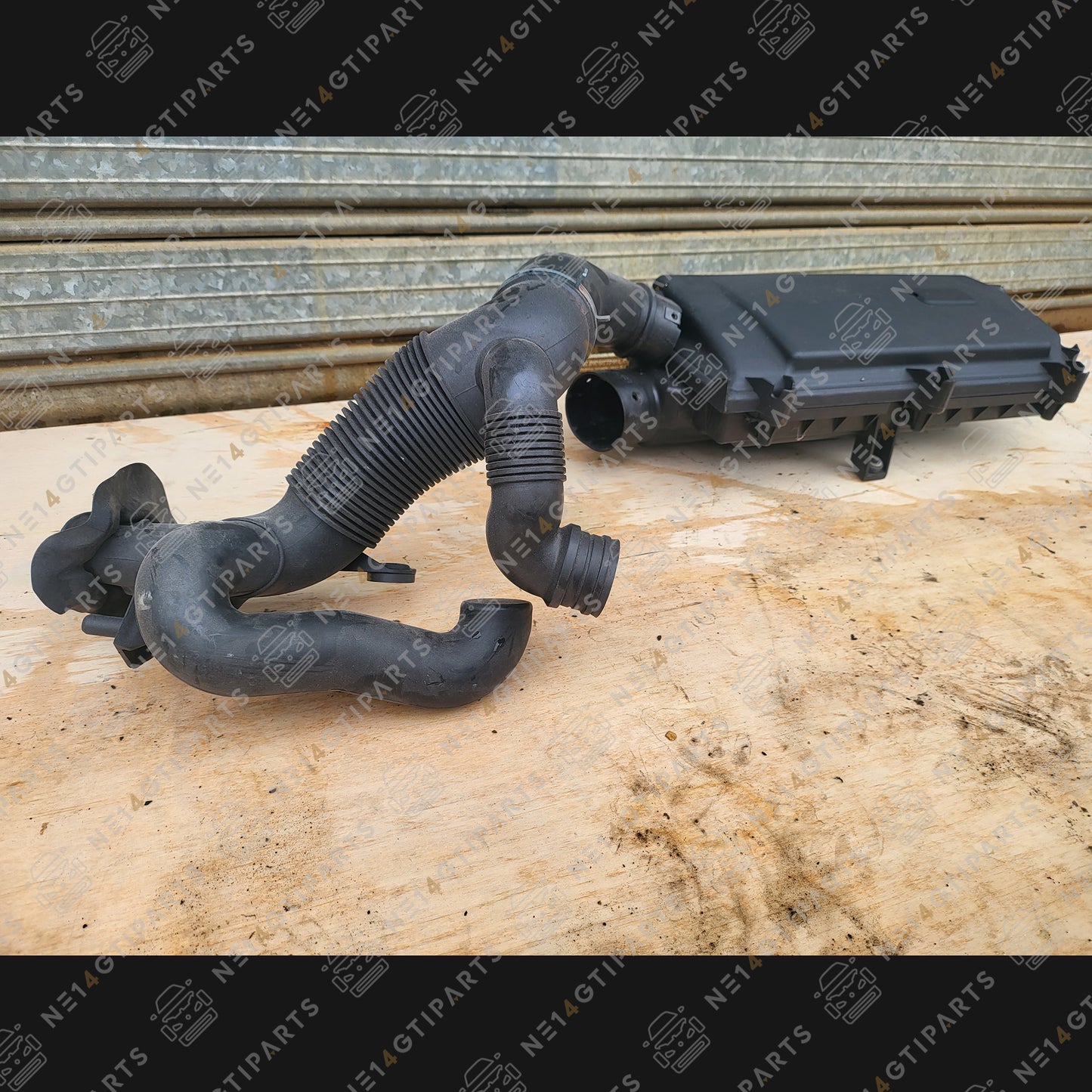 Airbox including Pipe